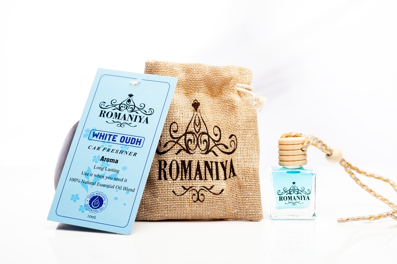 Romaniya White Oudh Mystique Premium Car Differ - Image 3